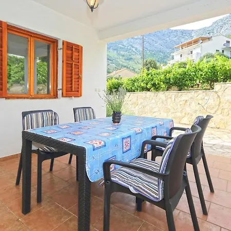 Apartman Lavanda *